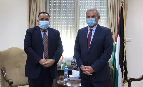 أبو عمرو يطلع ممثل الهند لدى فلسطين على تطورات القضية الفلسطينية