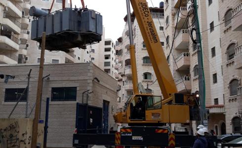 كهرباء القدس تركب محول جديد