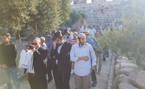 مستوطنون يقتحمون الأقصى