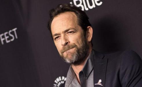  الممثل الأمريكي لوك بيري