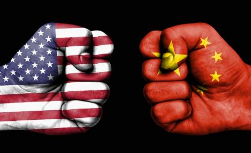 الخارجية الصينية تلقن نظيرتها الأمريكية درسًا بثلاث كلمات بشأن حقوق الإنسان