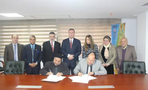 ادعيس يوقع بروتوكول تعاون مع الجمعية العربية بالقاهرة