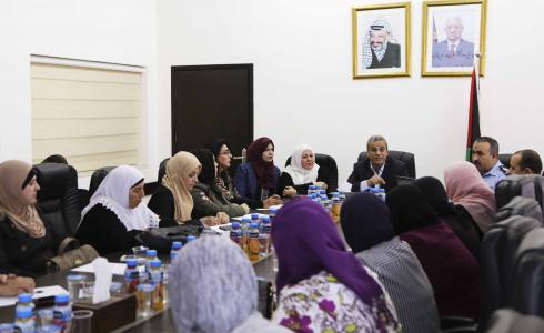 ورشة عمل بعنوان "الجرائم الالكترونية والاستخدام الآمن للانترنت"