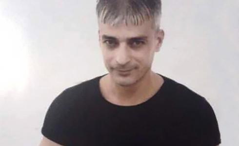 الأسير كمال أبو وعر