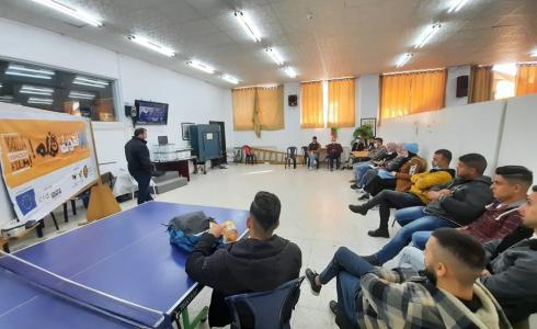 ورشة عمل في جامعة خضوري - توضيحية 
