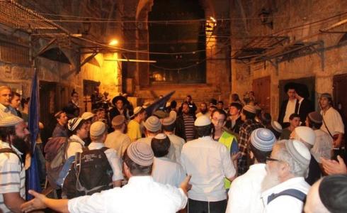 مستوطنون يعربدون ليلا في القدس القديمة