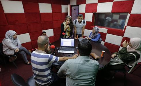 بيت الصحافة يختتم دورة تدريبية في 'الصحافة الاستقصائية الإذاعية'