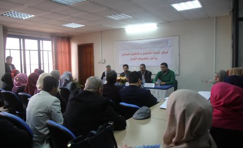 برنامج غزة يختتم دورتي الأرشفة الإلكترونية والطباعة عربي- انجليزي