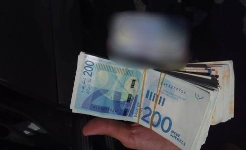 الاحتلال يعتقل فلسطيني بالقدس بشبهة تلقيه أموال من حماس