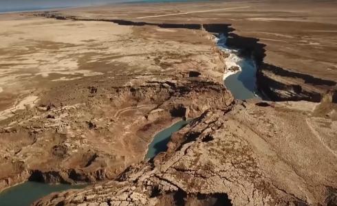 النهر السري في البحر الميت