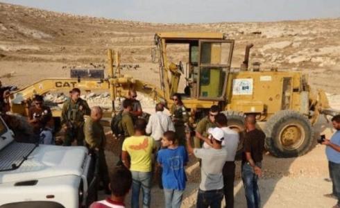 قوات الاحتلال تستولي على آلية لمواطن جنوب الخليل