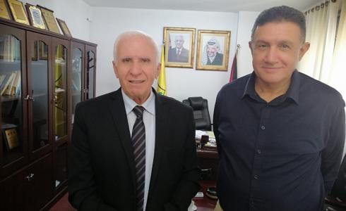 عزام الأحمد ومدير كهرباء القدس