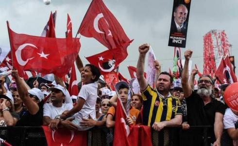 مؤيدو المرشح الرئاسي التركي محرم إنجيه