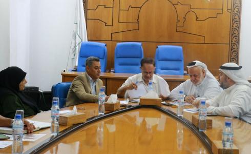 اللجنة الاقتصادية بالمجلس التشريعي تشيد بدور الاقتصاد الوطني في حماية المستهلك ودعم المنتج المحلي