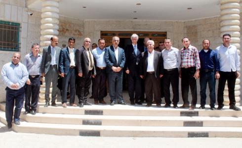 وزير التربية والتعليم يجري جولة تفقدية في مديريات الخليل