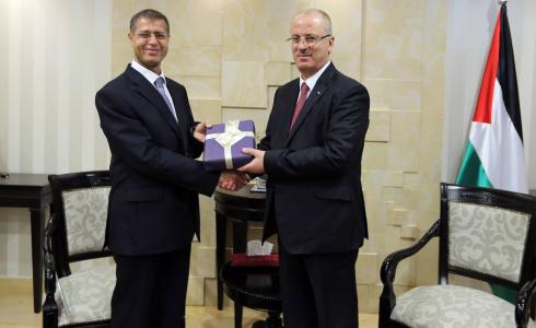الحمدالله يودع سفير مصر لدى فلسطين