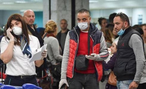 أطباء يواجهون فيروس كورونا بالرقص والغناء