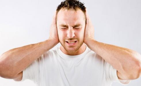 كيفية علاج طنين الأذن دون أدوية