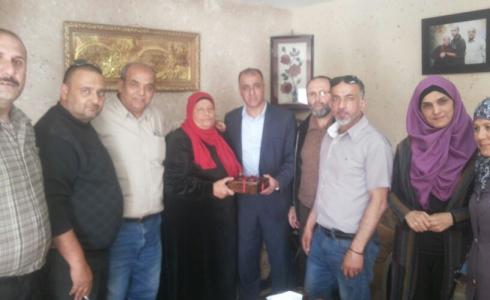 نادي الاسير يطلق حملة الوفاء لامهات الاسرى