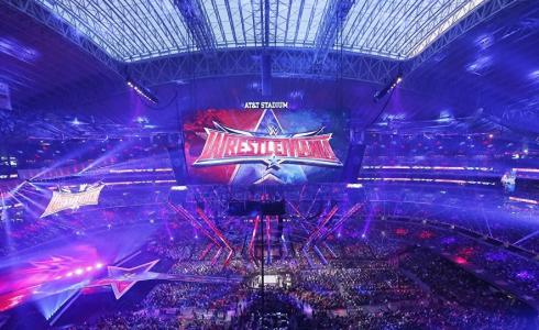 مفاجأة مدوية تنتظر متابعي المصارعة في السعودية غدا