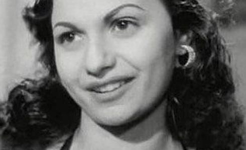 الراقصة كيتي