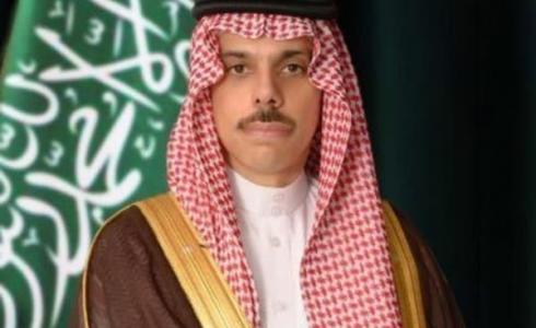 وزير الخارجية السعودي يحذر من انفجار خزان صافر العائم في الحديدة