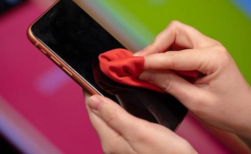 تنظيف الهاتف