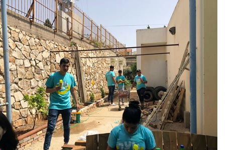 منظمة شبيبة العطاء تزور مدرسة ذوي الاحتياجات الخاصة في المغار