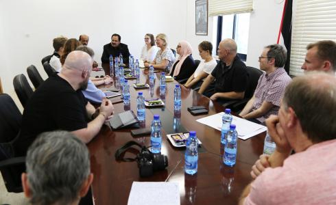 صيدم يلتقي وفدا بريطانيا حول واقع التعليم الفلسطيني