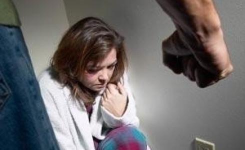 التجارة بالنساء