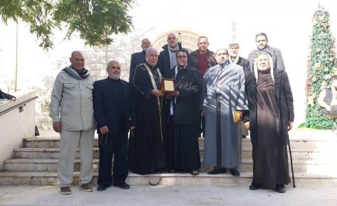 لجنة التواصل الجماهيري والإصلاح العامة تزور دير اللاتين لتهنئة المسيحيين بأعيادهم