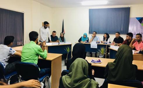 مناظرة شبابية حول الإعلام التفاعلي وقضايا الشباب