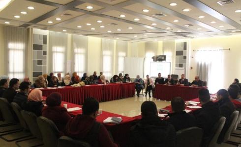 الشرطة الفلسطينية تنفذ ورشة عمل للتوعية بمخاطر المخدرات