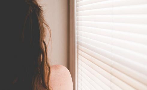 القبض على شبكة دعارة تتاجر بالفتيات في سوريا - توضيحية