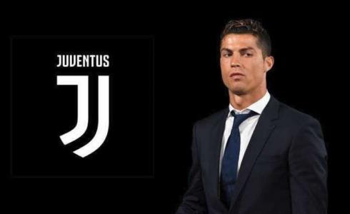 الدولي البرتغالي كريستيانو رونالدو لاعب يوفنتوس الايطالي