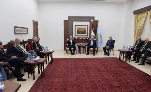 اجتماع الرئيس عباس مع مجموعة رجال اعمال اسرائيليين في رام الله