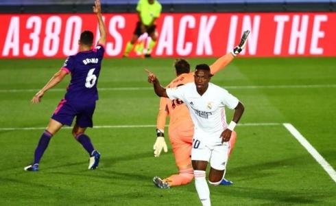 ريال مدريد يفوز على بلد الوليد بهدف نظيف