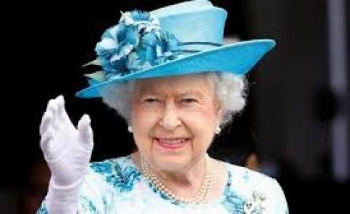 ملكة بريطانيا تظهر للمرة أولى بعد إغلاق بريطانيا بسبب كورونا