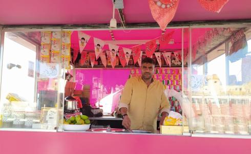 ضريبة &#039;الكورنيش&#039; شريكٌ جديدٌ في رزق الثلاثيني &#039;حمد&#039;