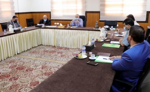 خلال جلسة بين القضاء والنيابة العامة بغزة