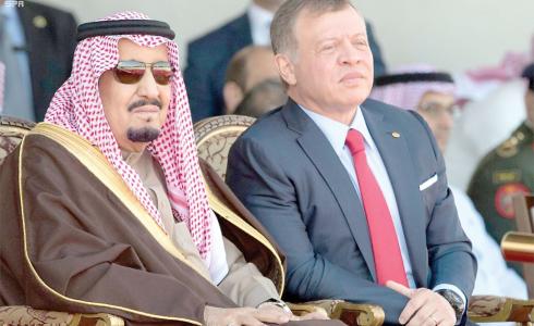العاهل الاردني الملك عبد الله الثاني مع نظيره السعودي الملك سلمان -ارشيفية-