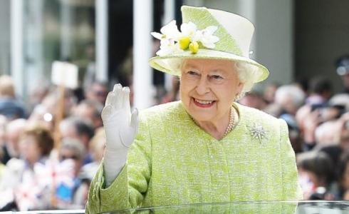 ملكة اليزابيث