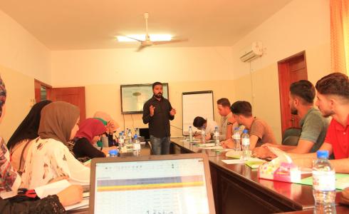  "منتدى التواصل" تفتتح دورة تدريبية حول الحق في التجمع السلمي 