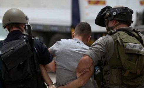 الاحتلال الإسرائيلي يعتقل شابُا ويداهم منزلًا