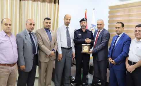 وزارة الصحة تلتقي مدير عام الشرطة في غزة