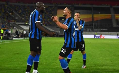 إنتر ميلان يحسم البطاقة الأولى لعبور نصف نهائي الدوري الأوروبي