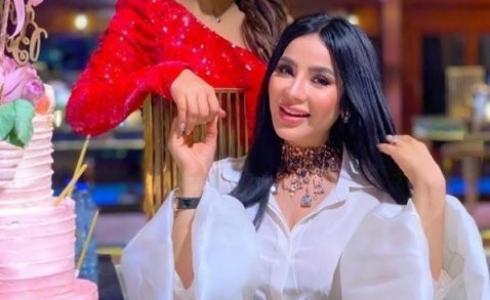 الاعلامية السعودية لجين عمران في حفل عيد ميلادها الـ43