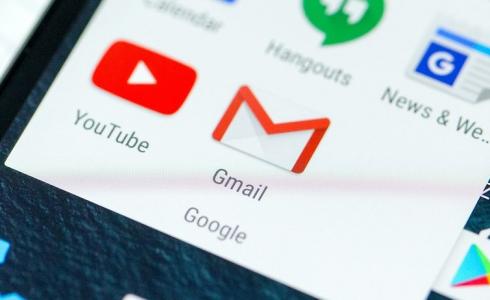 gmail تحتفل بميلادها الـ 15