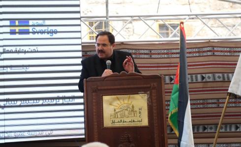 الخليل: صيدم يفتتح مدرسة آل عمرو الأساسية بالبلدة القديمة