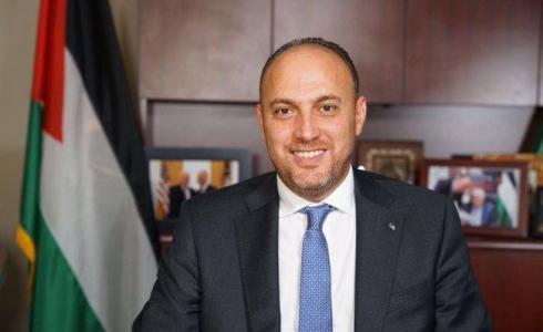 السفير زملط